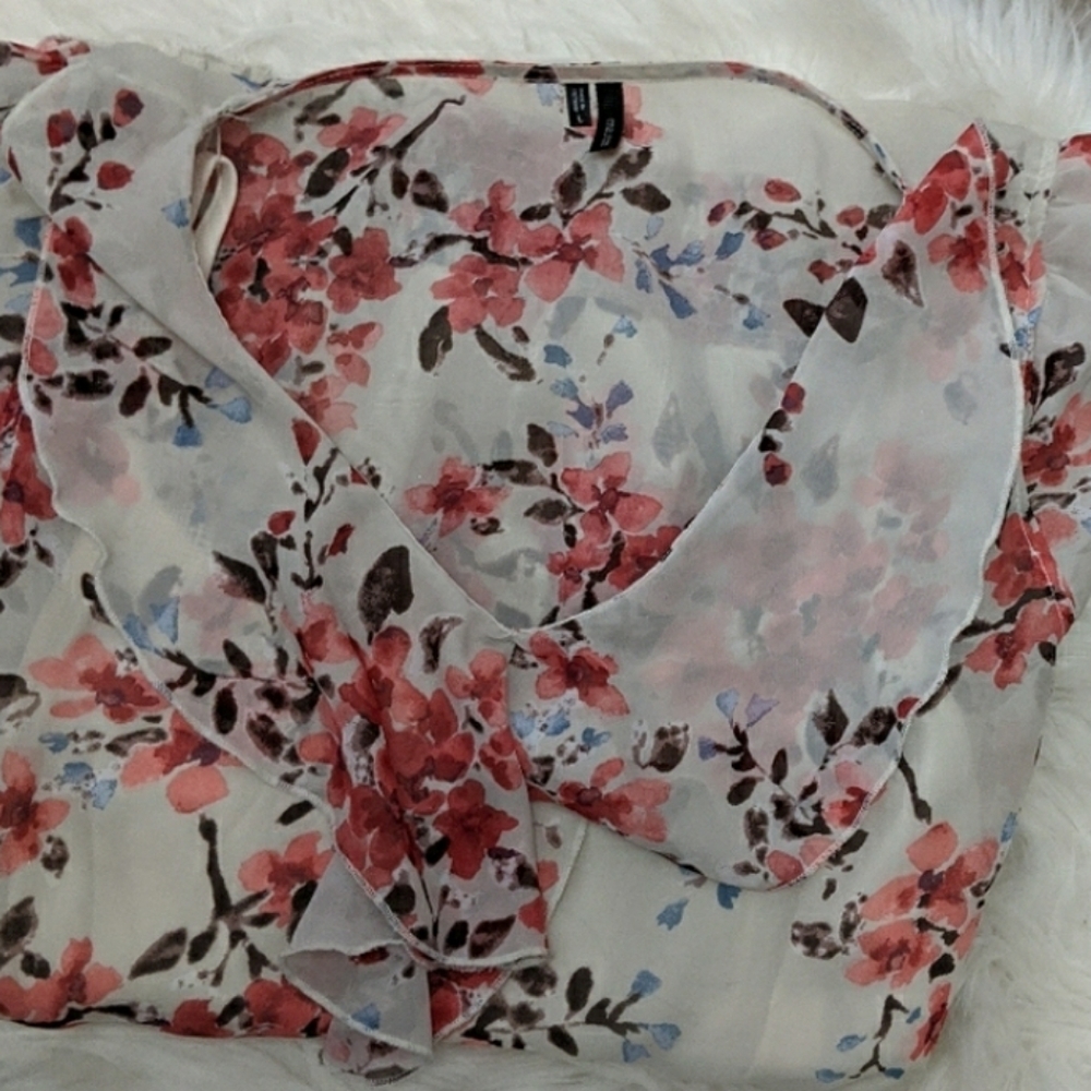 🌸floral top🌸